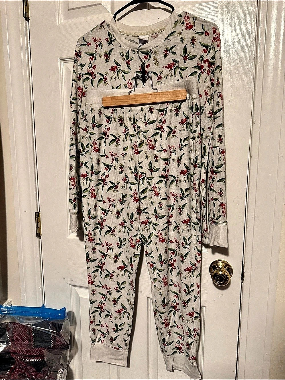 Stars Above Holiday Berry Waffle Knit Pajama Set, Medium